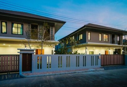 Modern Villa by Smart Home