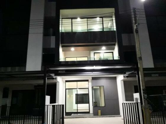 New Loft Modern Home - Photo2