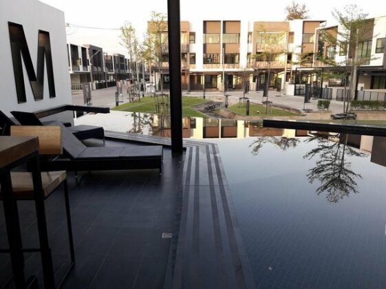 New Loft Modern Home - Photo5