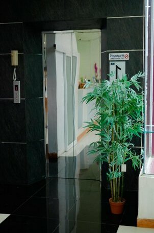 Blue Orchids Hotel - Photo4
