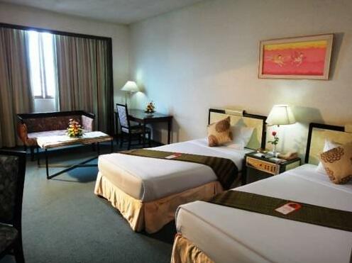 BP Grand Tower Hotel - Photo2
