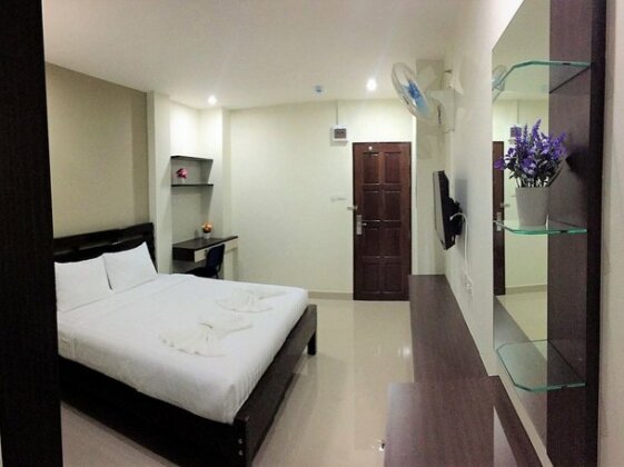 Corner One Residence - Photo3