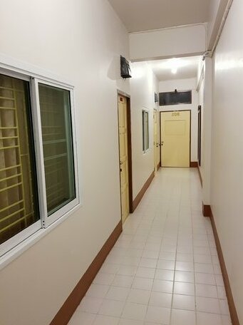 JR Guest House - Photo4