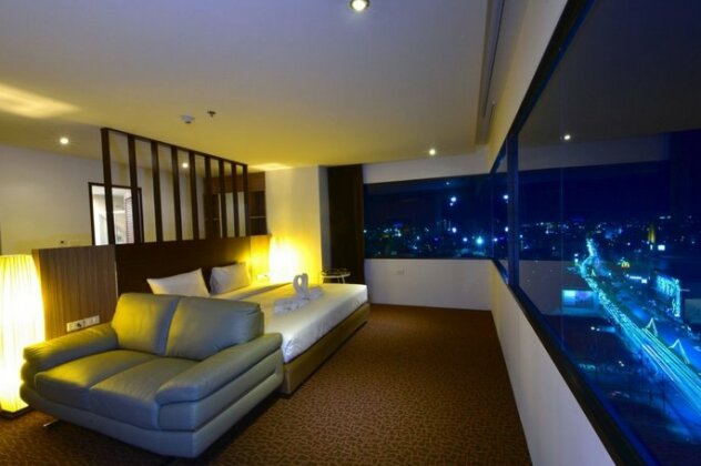 Siam Oriental Hotel - Photo2