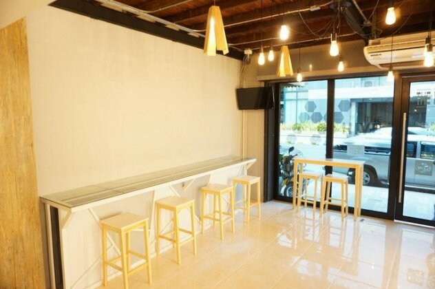 The Hive Hatyai Hostel - Photo3