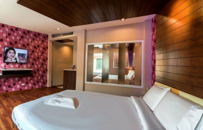 The Ring Hotel - Photo2
