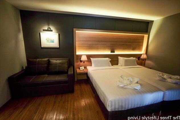 The Three Hatyai - Photo5