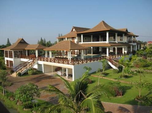 Blom Residence Resort - Photo2