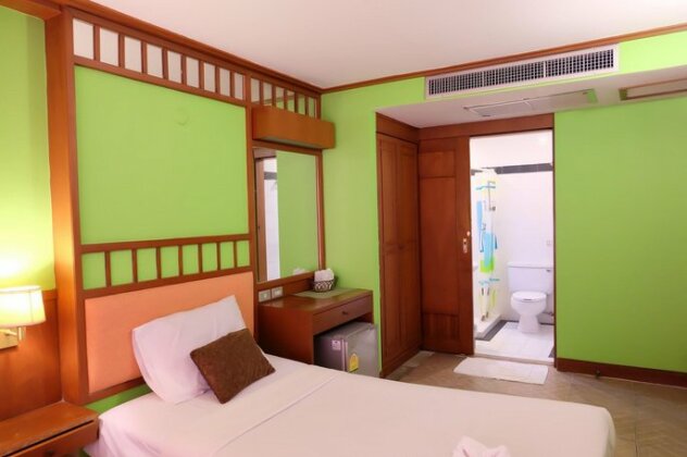Kaneng Guesthouse - Photo2