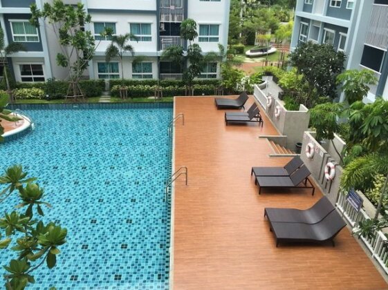 The trust huahin sky room condo pool view - Photo4
