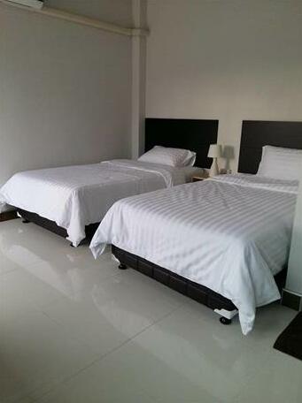 At Home Kabinburi - Photo3