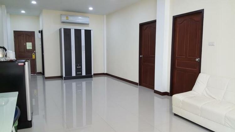 Charoensuk Grand Hotel - Photo5