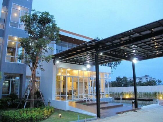 Plern Pailin Service Apartment