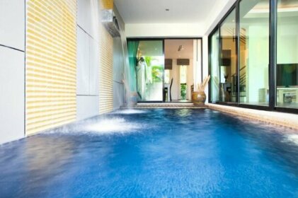 Luxury Pool Villa Kamala