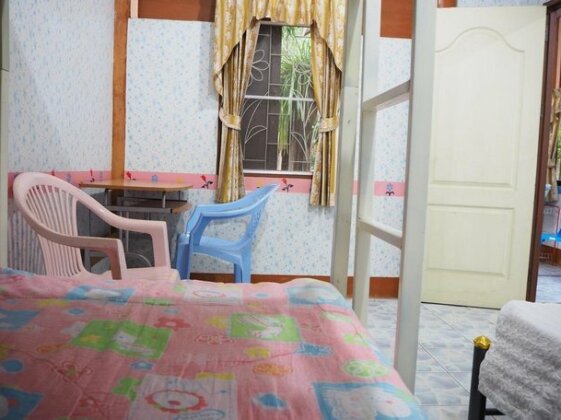 Three J Guesthouse - Photo5