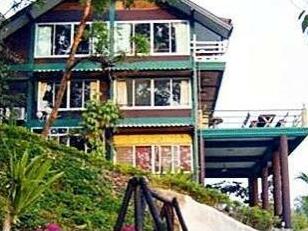 Lube Phaya Resort