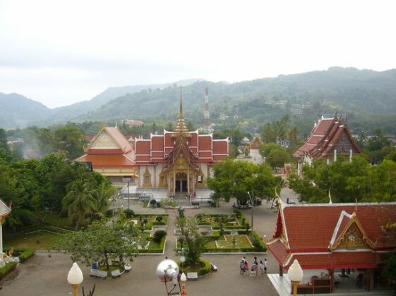 Big buddha hillside - Photo3