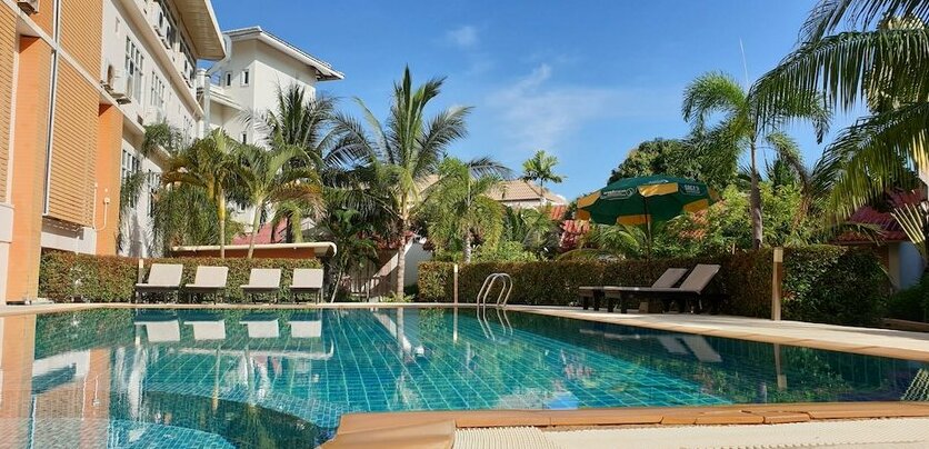 Dome Resort Karon - Photo2