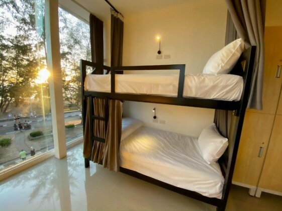 Fishtail Hostel Phuket - Photo4
