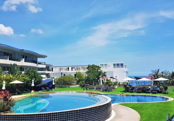 Karon Butterfly 3 Karon Beach by PHR - Photo5