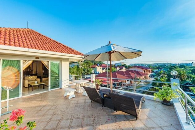 Pure & Pam Village - Photo2