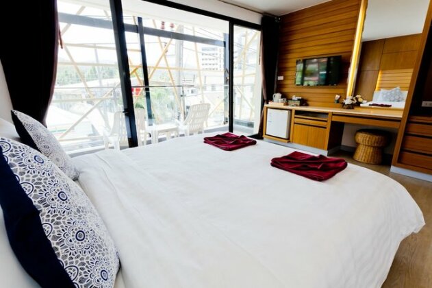 Room Actually - Photo2