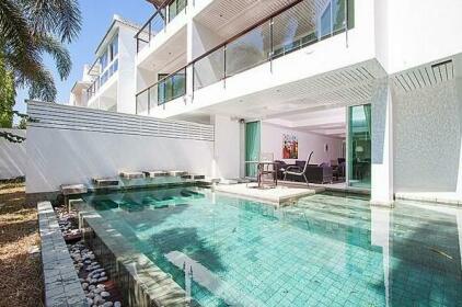 Yu-Pha Villa 3 plus 1 Bed Cozy Phuket Rental in Kathu