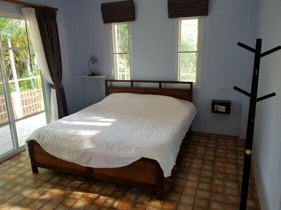Poolside Bungalows - Photo5