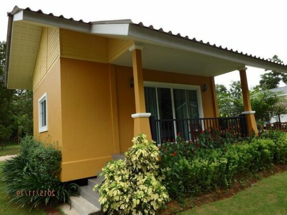 Suksompong Resort - Photo5