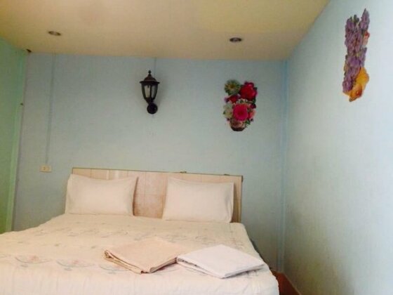 Petchmalee Guesthouse - Photo3