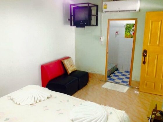 Petchmalee Guesthouse - Photo5