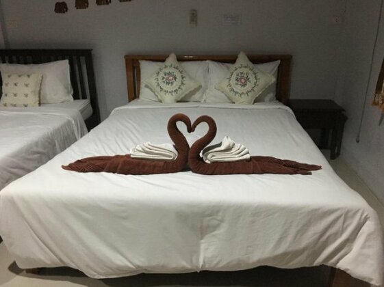 Pinthong resort Khlong Thom - Photo4