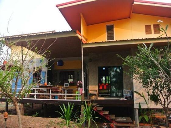 Baan Farmsuk Homestay