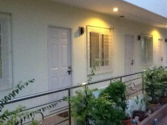 Helen Place - Photo3