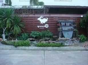 Honey House - Photo2
