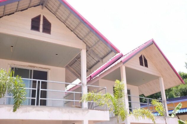 Banpuk Chomviewpern - Photo2