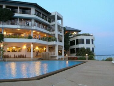 Hinsuay Namsai Resort Hotel