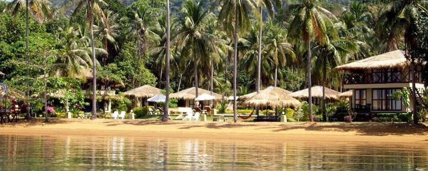 Amber Sands Beach Resort - Photo2