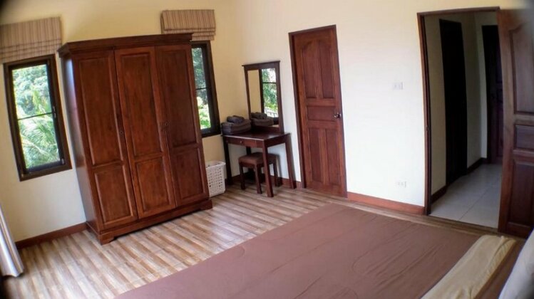 Tulip Villa Oceanview - Photo2