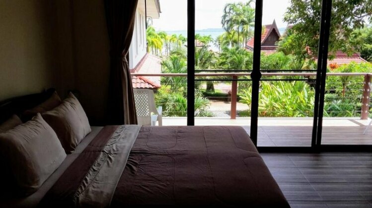 Tulip Villa Oceanview - Photo5