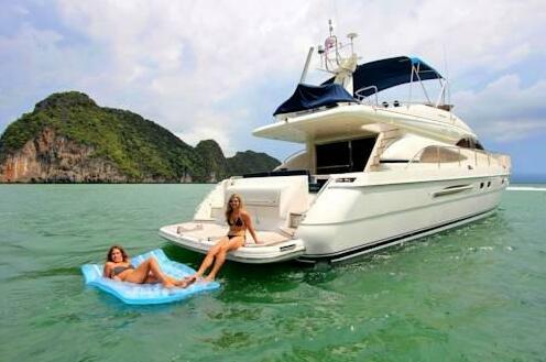 Luxury Yacht IR1311