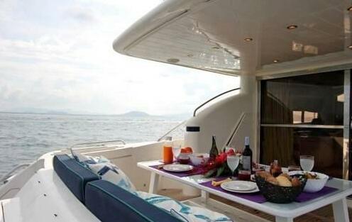 Luxury Yacht IR1311 - Photo2