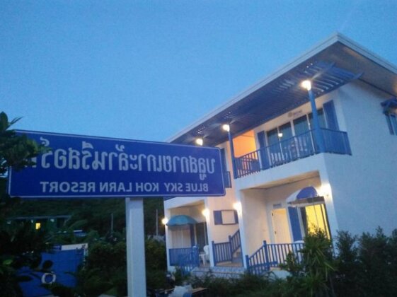 Blue sky Koh larn Resort