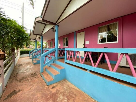 Phuttharaksa Resort - Photo2