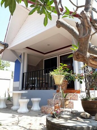 Poopreaw Koh Larn - Photo2