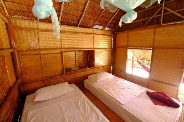 Bamboo Hut Bungalow - Photo2