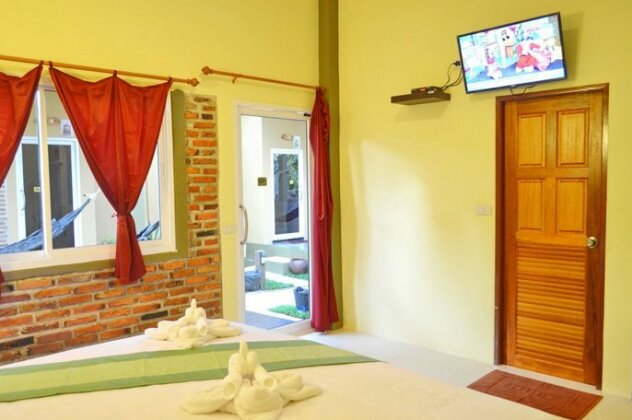 Lanta Baan Nok Resort - Photo2