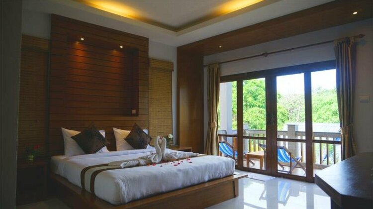 Lanta Intanin Resort - Photo2