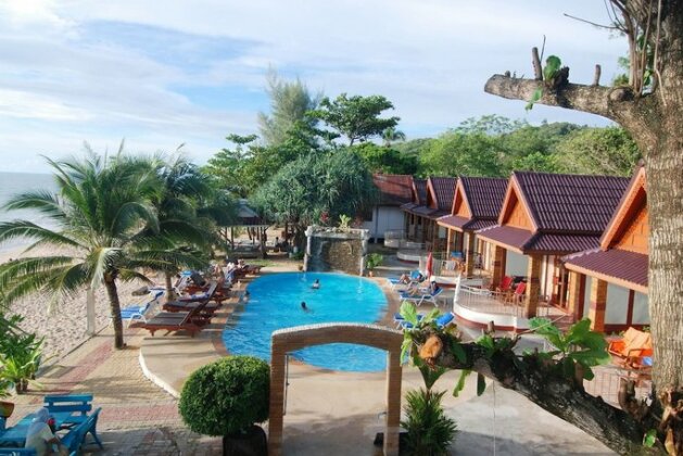 Lanta Paradise Beach Resort - Photo2