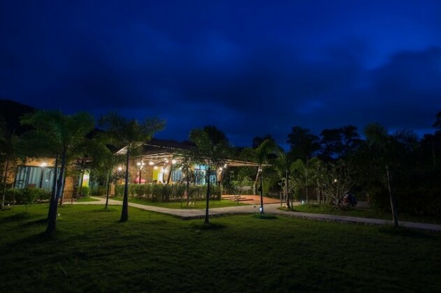 Siri Lanta Resort - Photo2